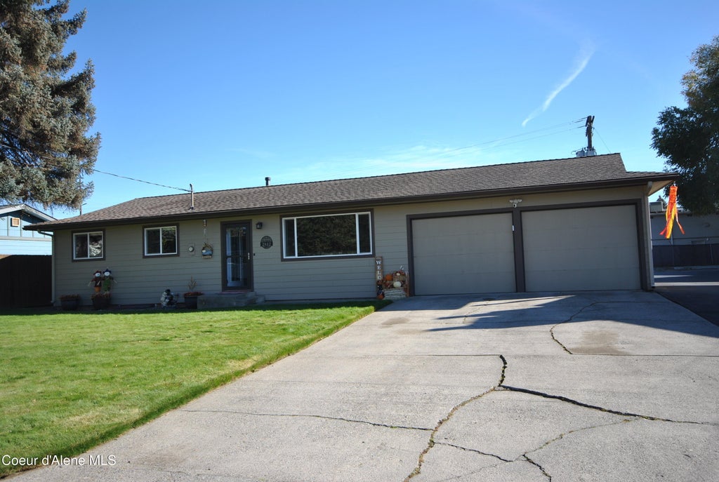 Photo of 2812 Clara LN, Coeur dAlene, ID 83815 (MLS # 26-10572)