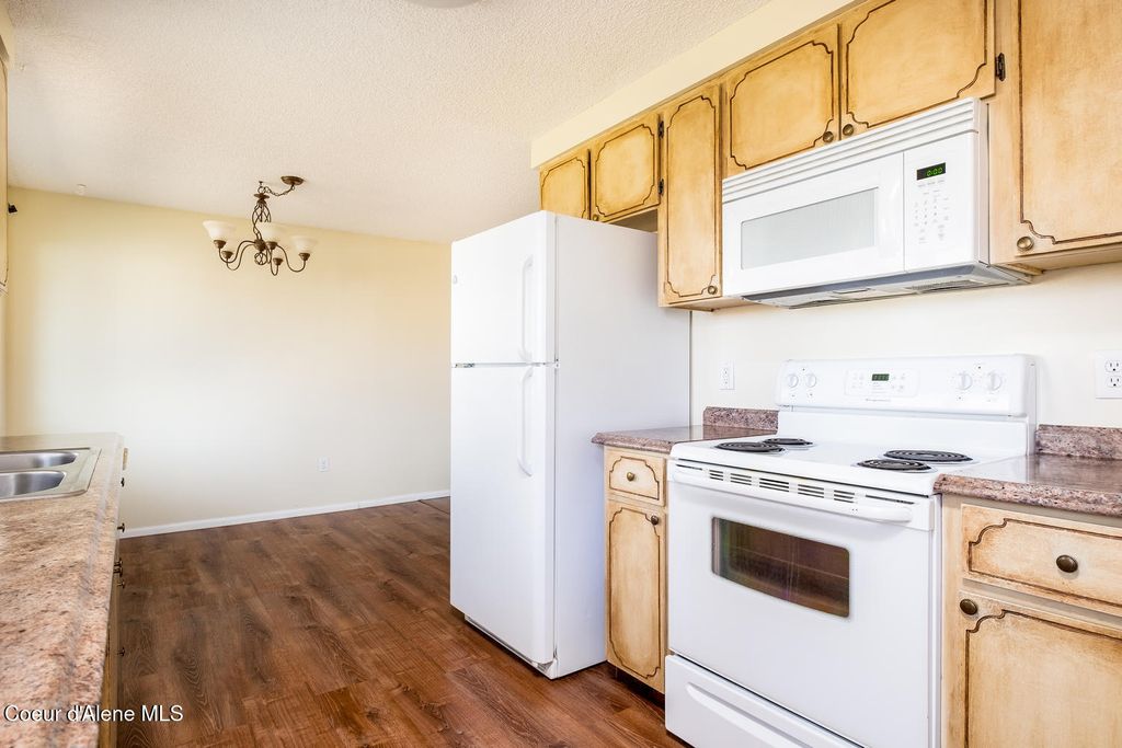 Photo of 607 16TH St, Coeur dAlene, ID 83814 (MLS # 25-8517)