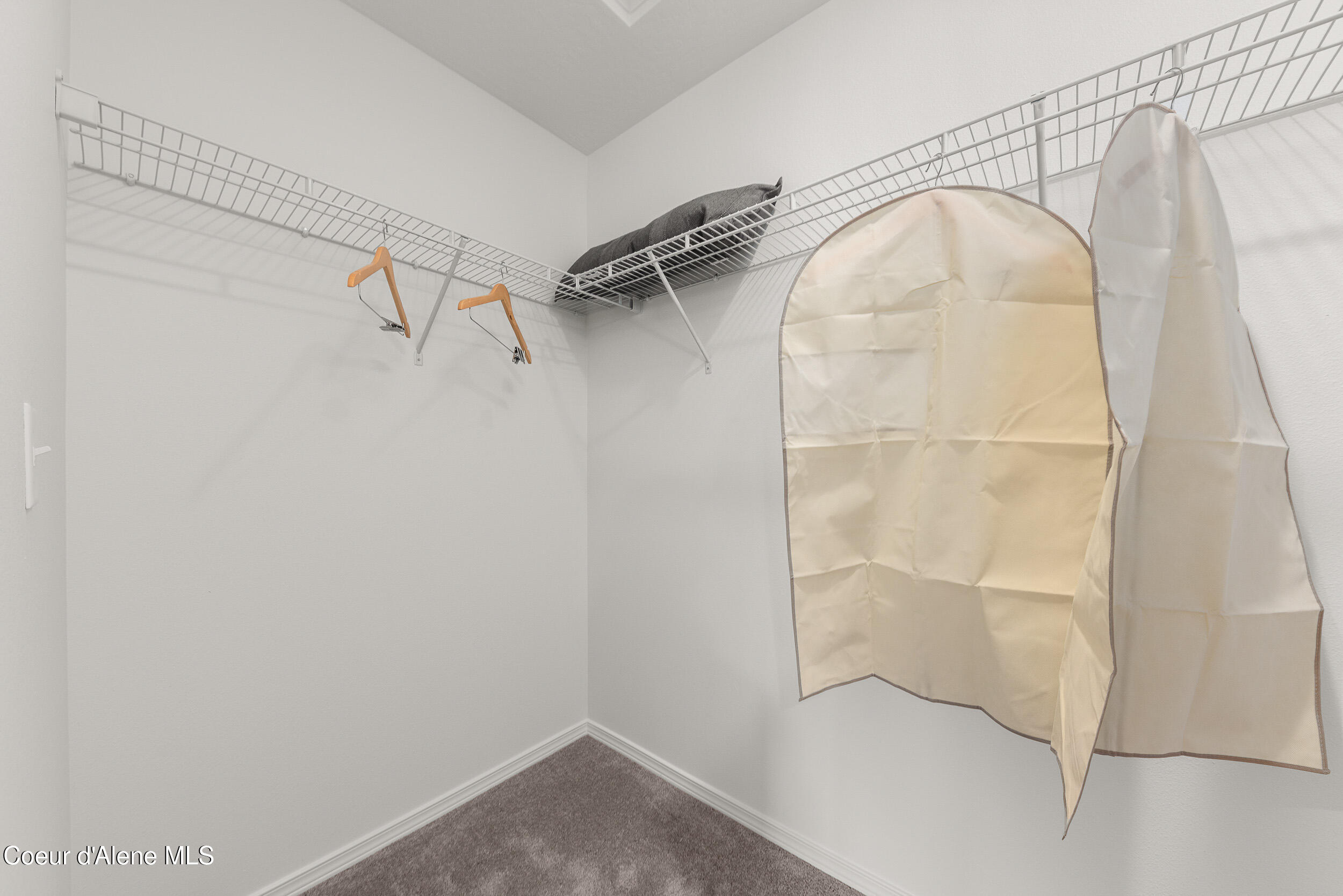 Post Falls, Idaho 83854, United States, 3 Bedrooms Bedrooms, ,3 BathroomsBathrooms,Residential,Pending,17373