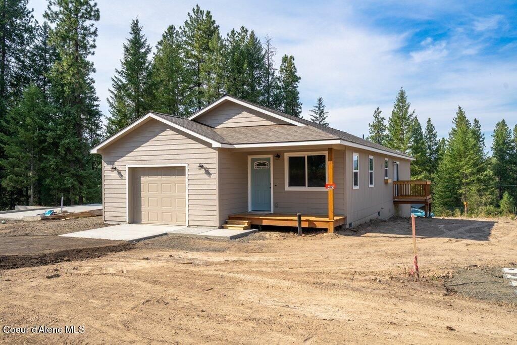 Photo of 415 F, Plummer, ID 83851 (MLS # 25-11373)