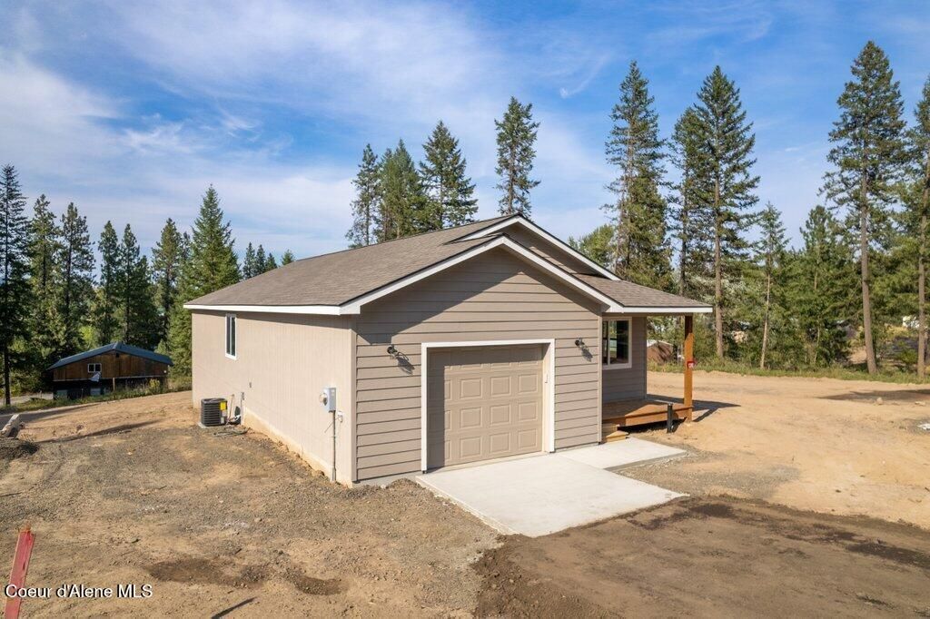 Photo of 415 F, Plummer, ID 83851 (MLS # 25-11373)