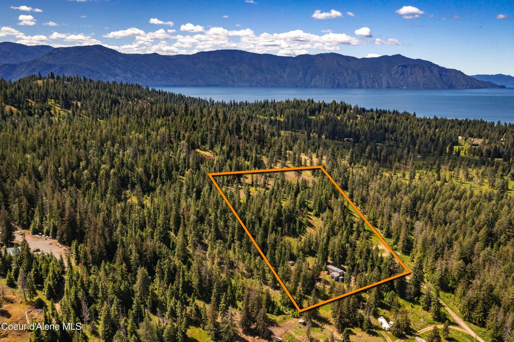 Photo of 166 Demers Dr, Hope, ID 83836 (MLS # 26-6412)