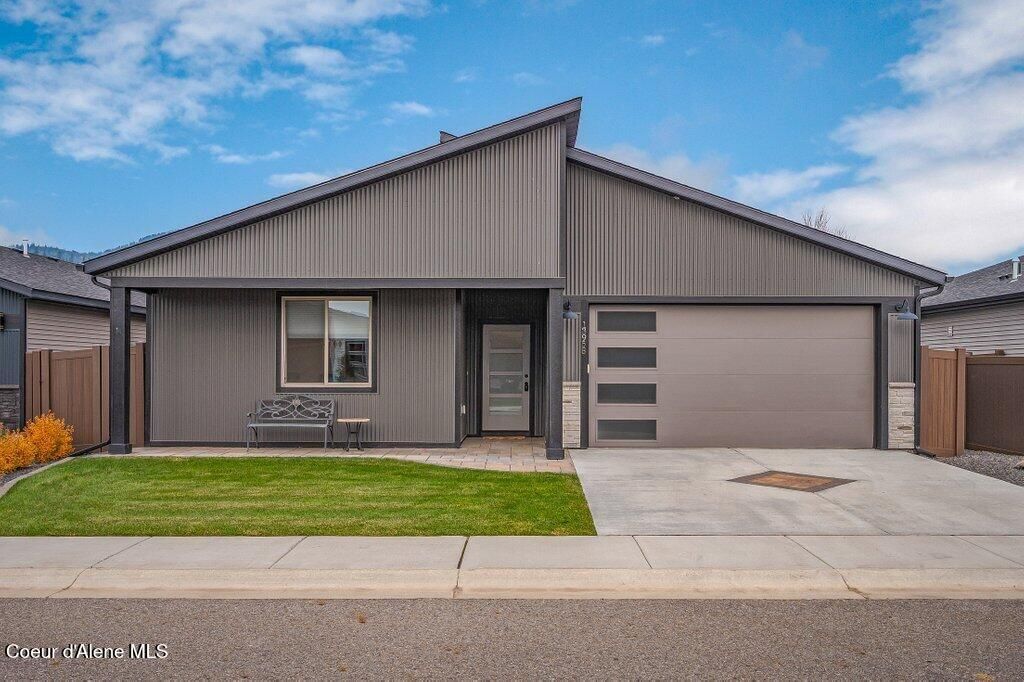 Photo of 13958 Rainier Loop, Rathdrum, ID 83858 (MLS # 25-10749)