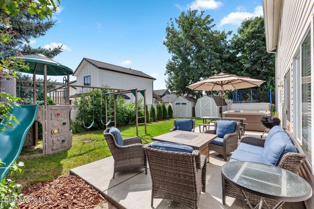 Photo of 9178 Entiate Dr, Hayden, ID 83835 (MLS # 25-7534)