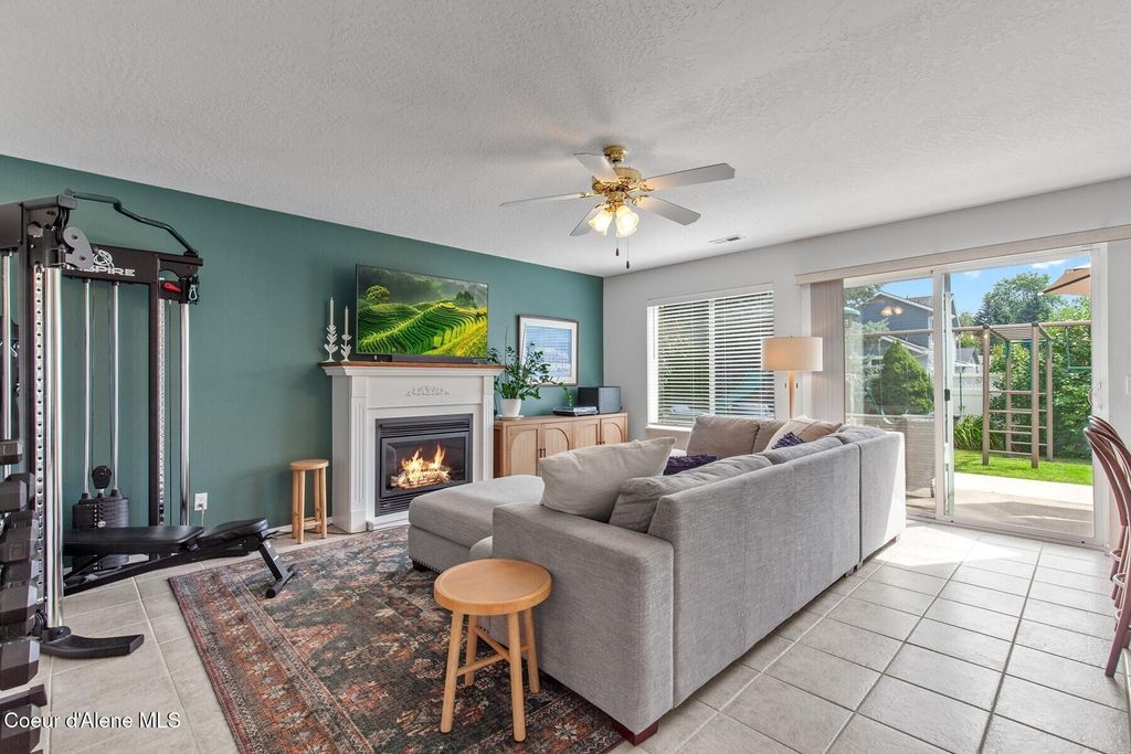 Photo of 9178 Entiate Dr, Hayden, ID 83835 (MLS # 25-7534)