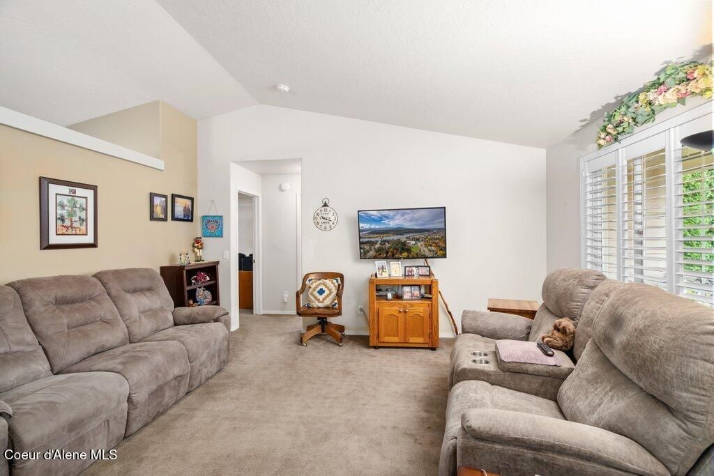 Photo of 15158 WRIGHT St, Rathdrum, ID 83858 (MLS # 25-10822)