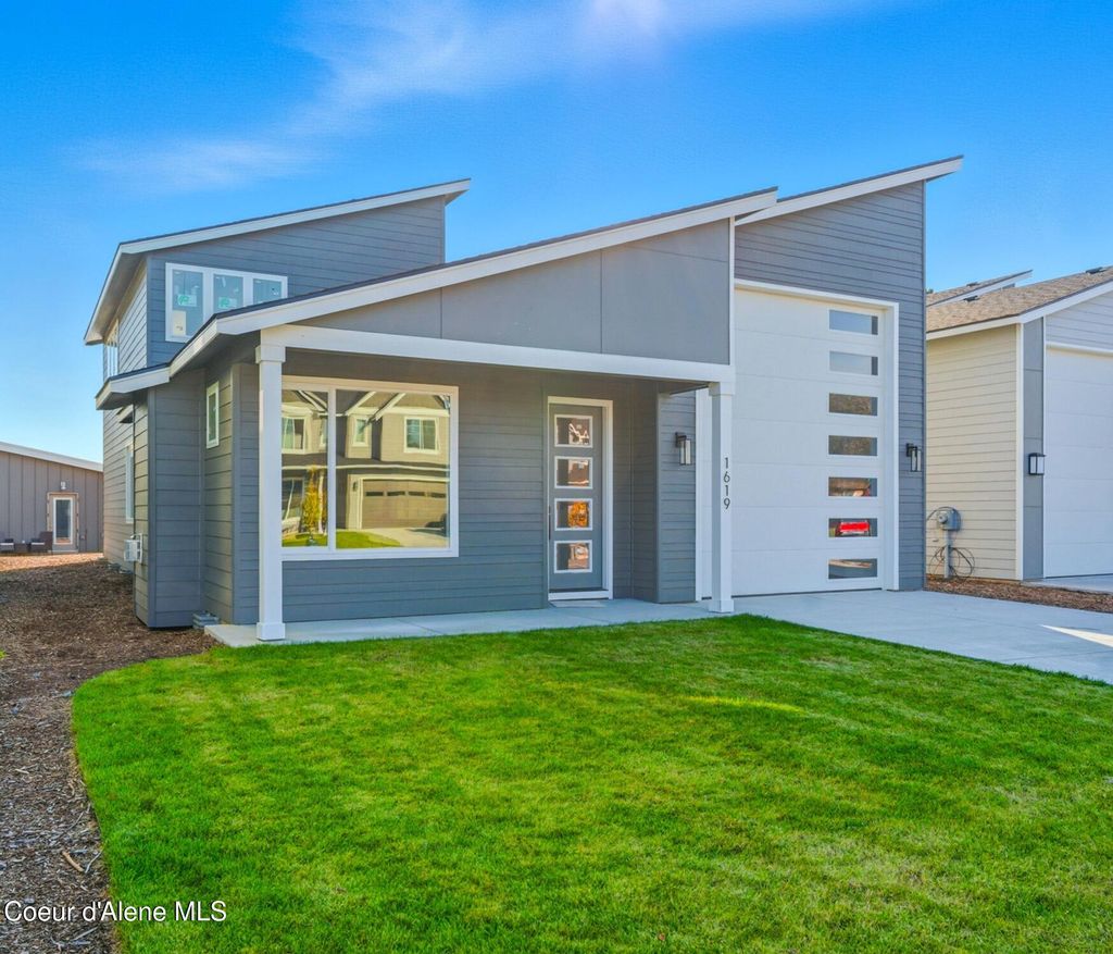 Photo of 1619 Gondola Ct, Sandpoint, ID 83864 (MLS # 25-11067)