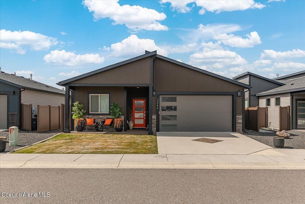 Photo of 13986 Rainier Loop, Rathdrum, ID 83858 (MLS # 26-2976)