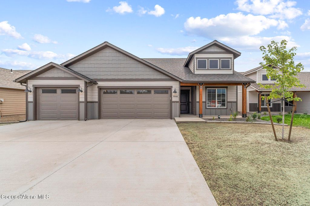 Photo of 9044 Cultivator Ave, Rathdrum, ID 83858 (MLS # 25-3009)
