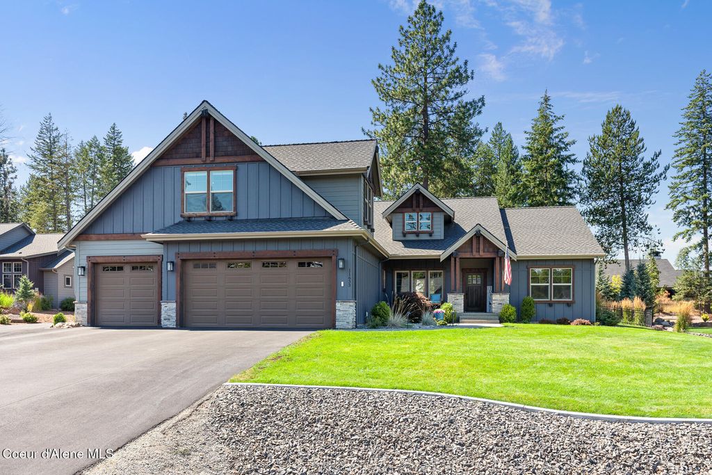 Photo of 11633 SPIRAEA Ln, Hayden, ID 83835 (MLS # 25-8627)