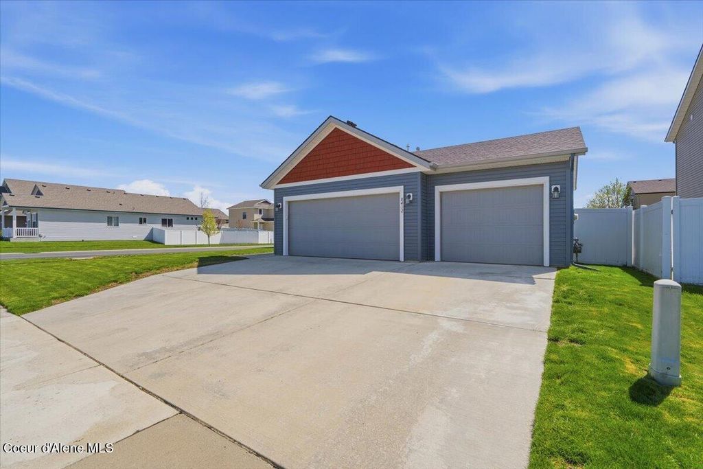 Photo of 8412 Scotsworth St, Post Falls, ID 83854 (MLS # 26-4046)