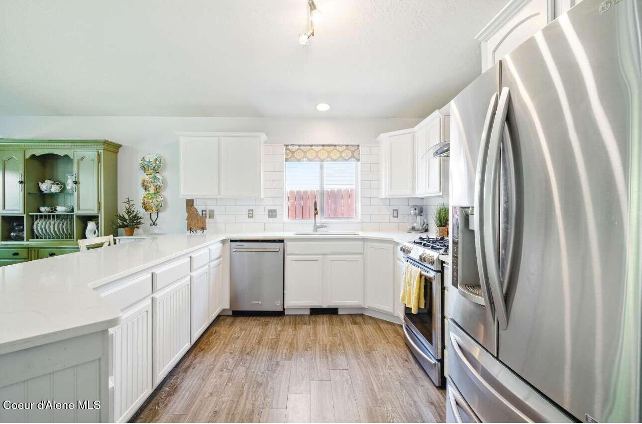 5820 E Steamboat Bnd, Post Falls, Alaska image 13