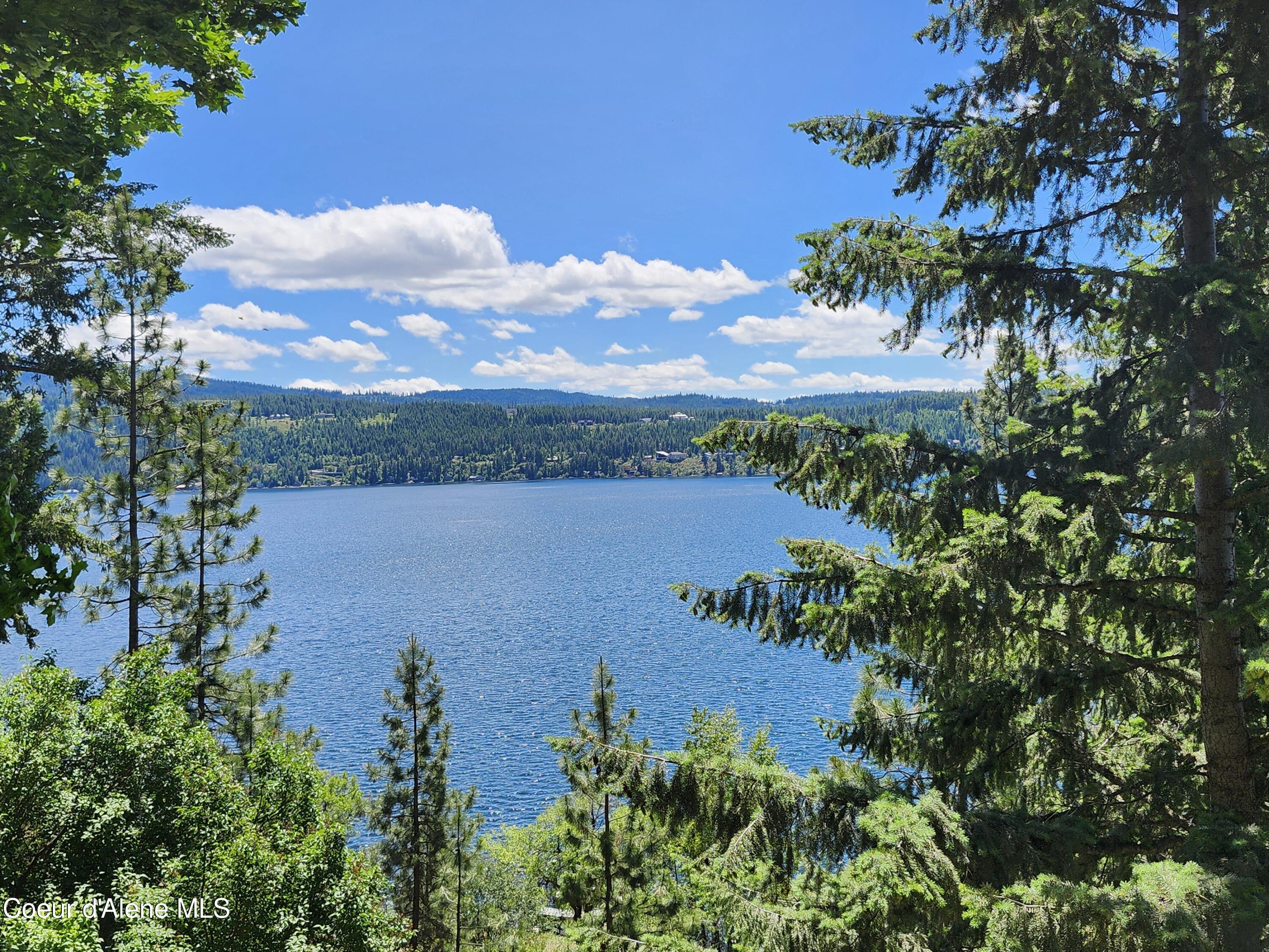 S Evergreen Lane, Coeur d'Alene, Pennsylvania image 1