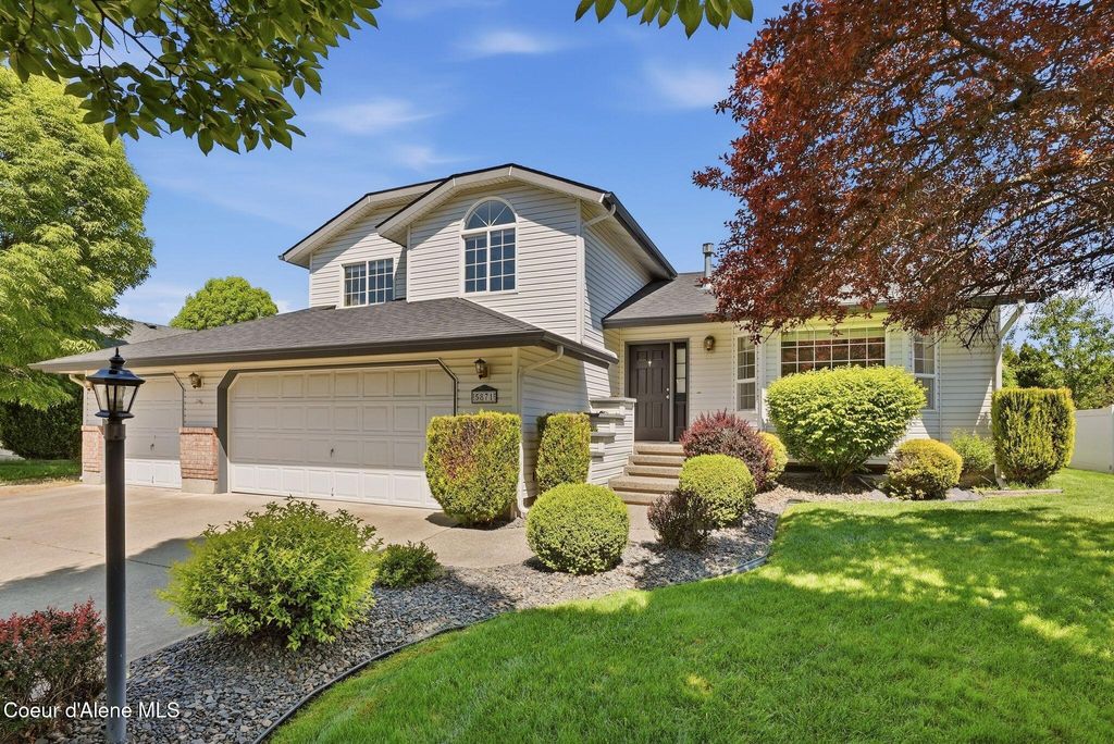 Photo of 5871 MAGELLAN CT, Coeur dAlene, ID 83815 (MLS # 26-5500)