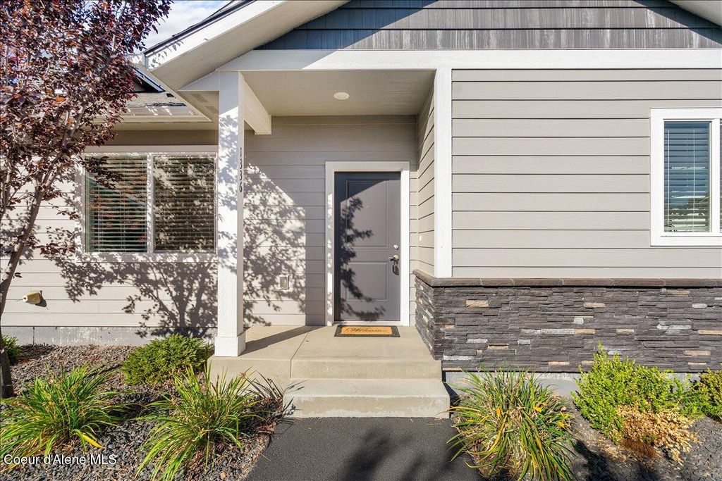 Photo of 1360 MORDYL Loop, Post Falls, ID 83854 (MLS # 25-10736)