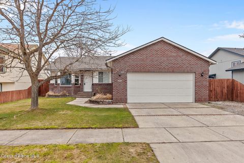 Photo of 4042 COUPLES Dr, Coeur dAlene, ID 83815 (MLS # 26-617)