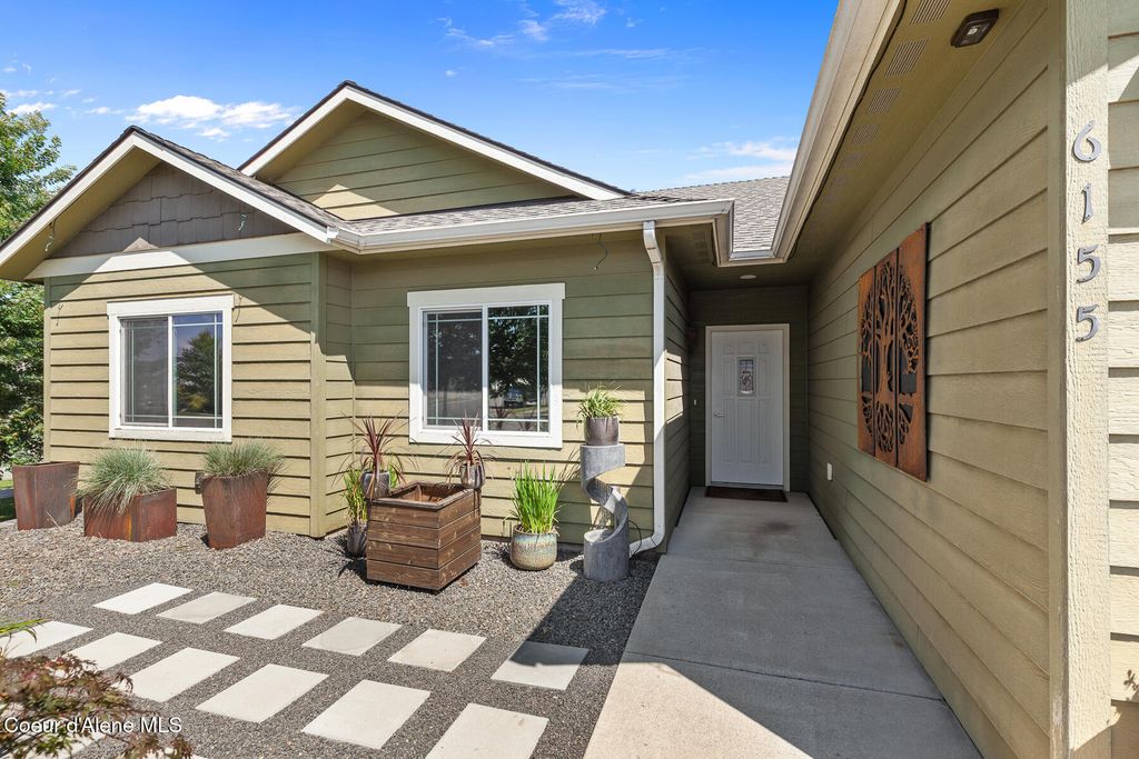 Photo of 6155 Majestic Ave, Rathdrum, ID 83858 (MLS # 26-7105)