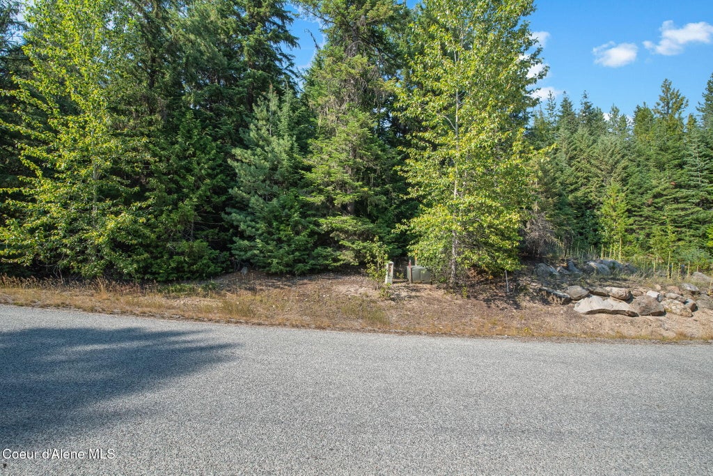 Photo of 775 Fairway Dr, Priest Lake, ID 83856 (MLS # 26-7973)