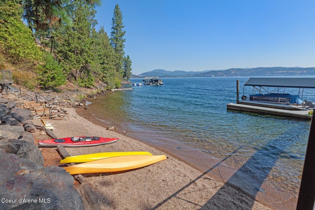 Photo of 4520 Threemile Point Point, Coeur dAlene, ID 83814 (MLS # 25-8979)