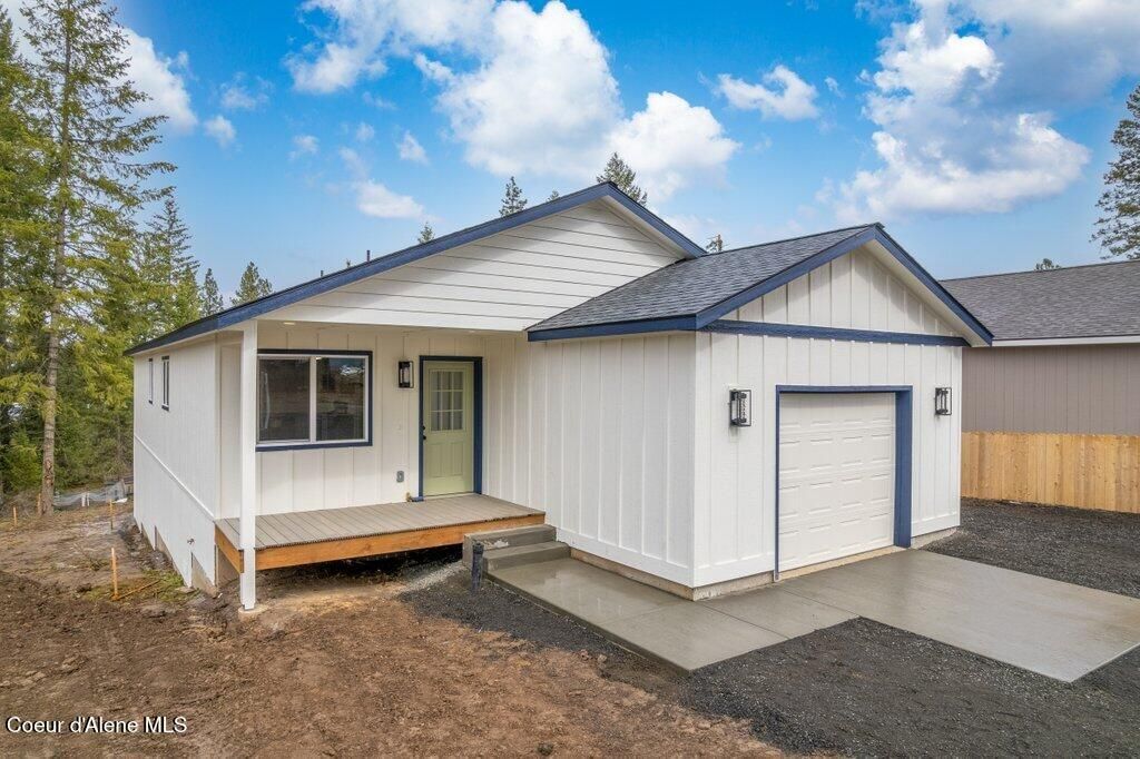 Photo of 415 F, Plummer, ID 83851 (MLS # 26-2975)