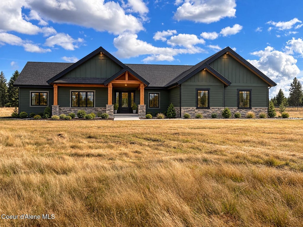 Photo of 21186 STONEMASON, Rathdrum, ID 83858 (MLS # 26-9876)