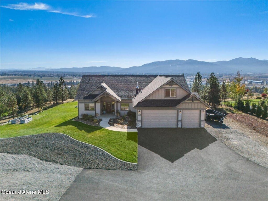 Photo of 18609 Palomar DR, Hauser, ID 83854 (MLS # 26-10108)