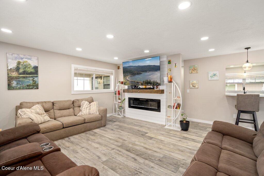 807 E Garden Ave, Osburn, Alaska image 14