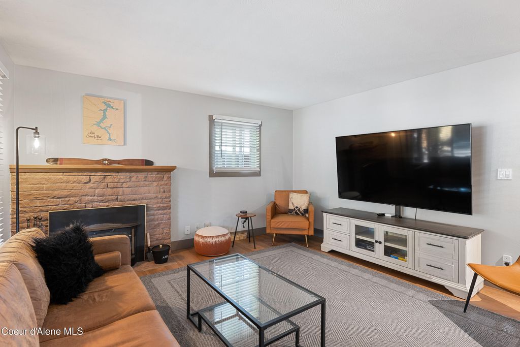 Photo of 1705 MONTANA Ave, Coeur dAlene, ID 83814 (MLS # 25-9731)