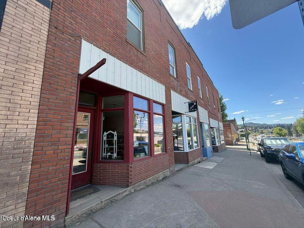 Photo of 915 Main Ave Ave, St. Maries, ID 83861 (MLS # 25-7295)