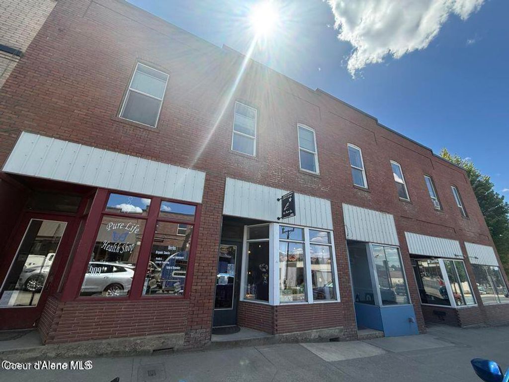 Photo of 915 Main Ave Ave, St. Maries, ID 83861 (MLS # 25-7295)