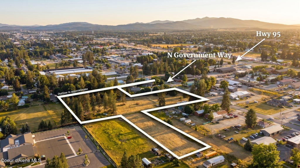 Photo of 10064 Government WAY, Hayden, ID 83835 (MLS # 26-7567)