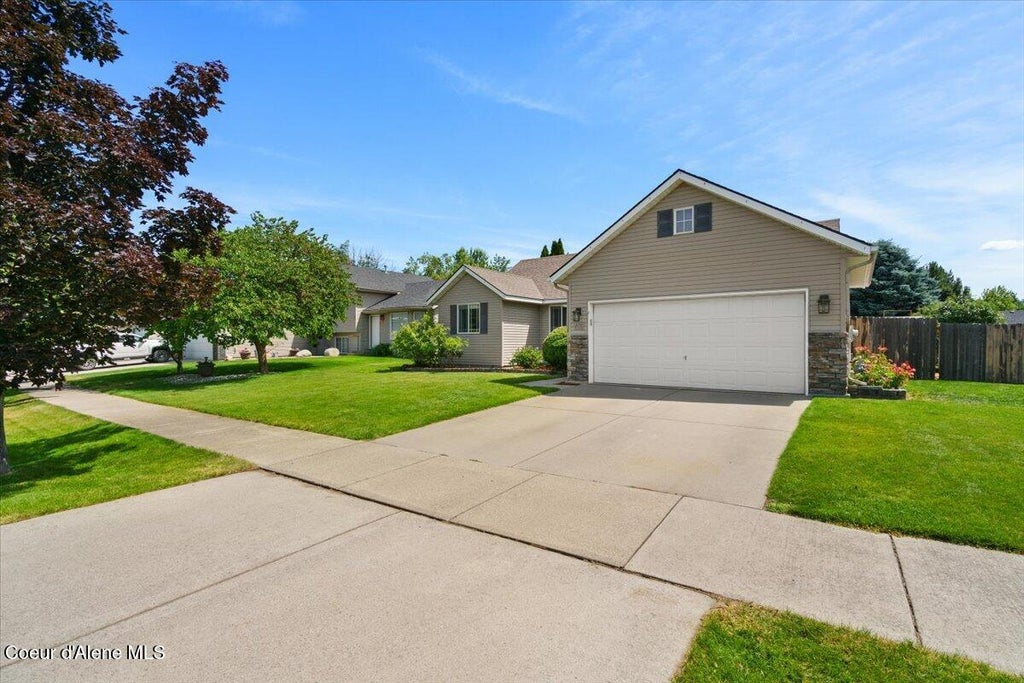 Photo of 2738 Ivy LN, Post Falls, ID 83854 (MLS # 26-6570)
