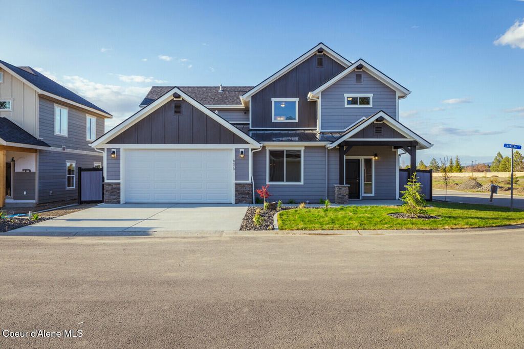 Photo of 8429 SNOWFLAKE Ln, Hayden, ID 83835 (MLS # 25-9455)