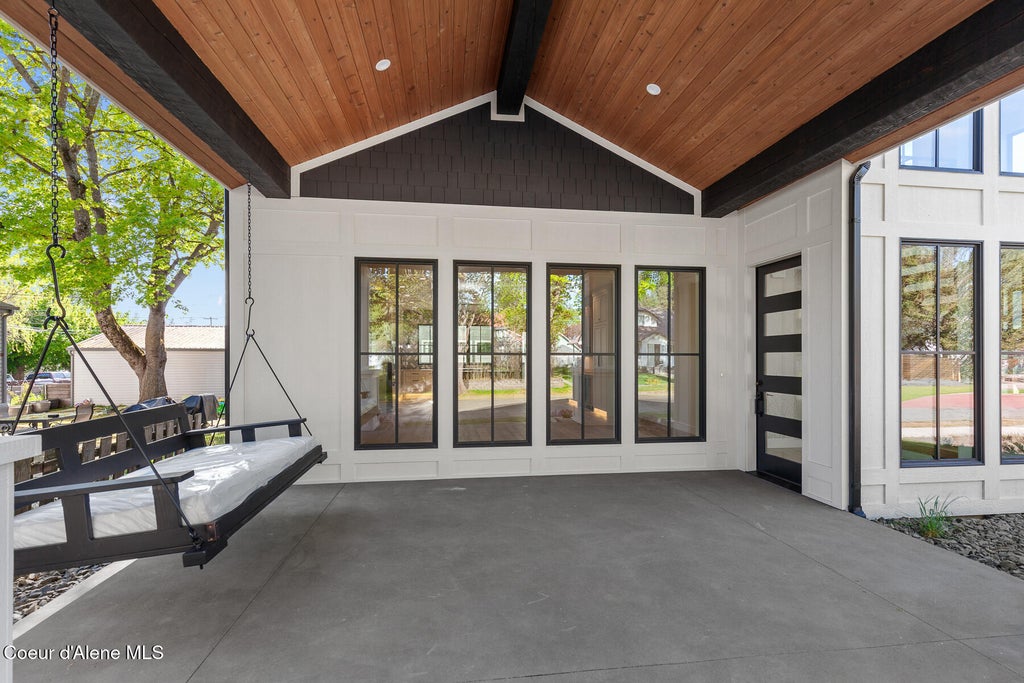 Photo of 907 B St, Coeur dAlene, ID 83814 (MLS # 26-5659)