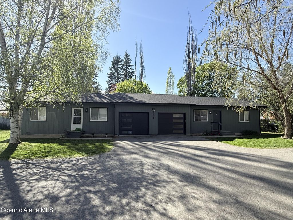 Photo of 1713, 1715 MAIN ST, Sandpoint, ID 83864 (MLS # 26-4790)
