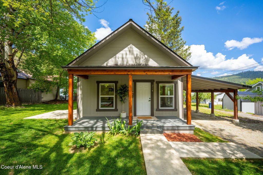 Photo of 214 Gold Ave, Kellogg, ID 83837 (MLS # 26-5541)