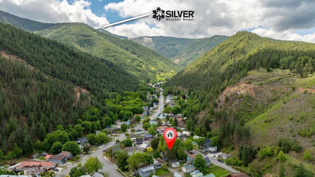 Photo of 214 Gold Ave, Kellogg, ID 83837 (MLS # 26-5541)