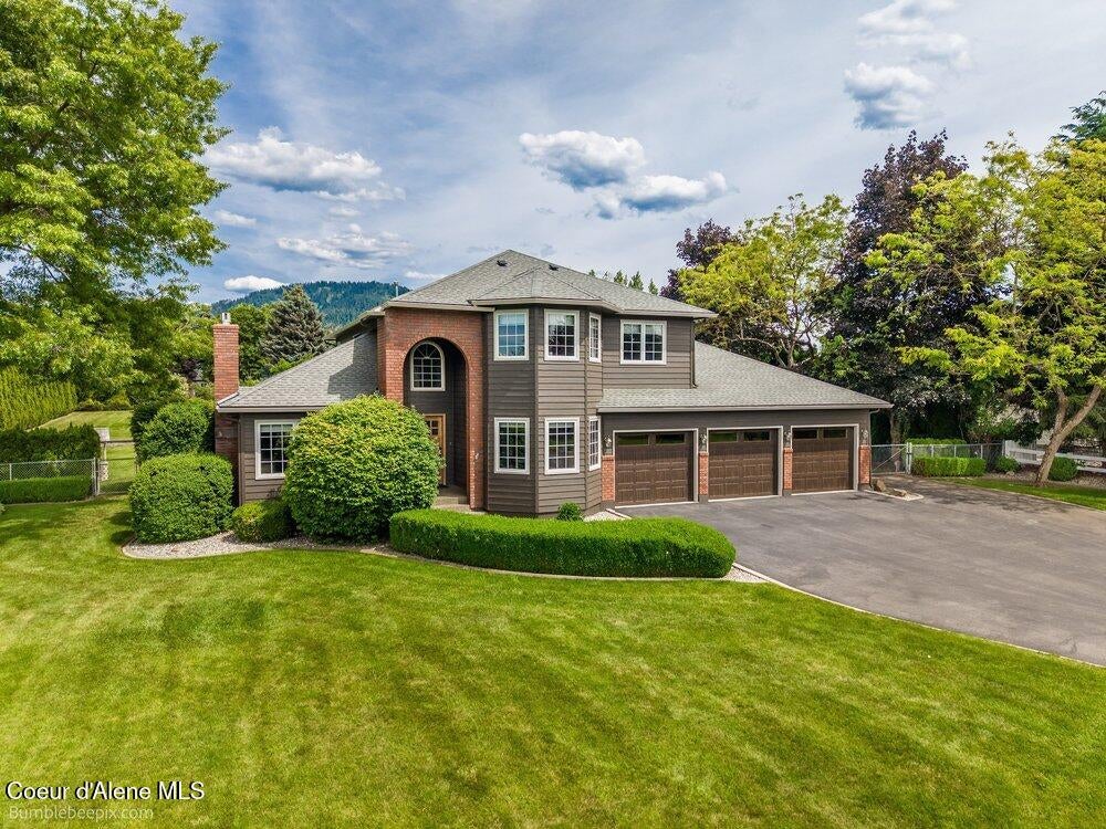 Photo of 7344 Valley ST, Dalton Gardens, ID 83815 (MLS # 26-8139)