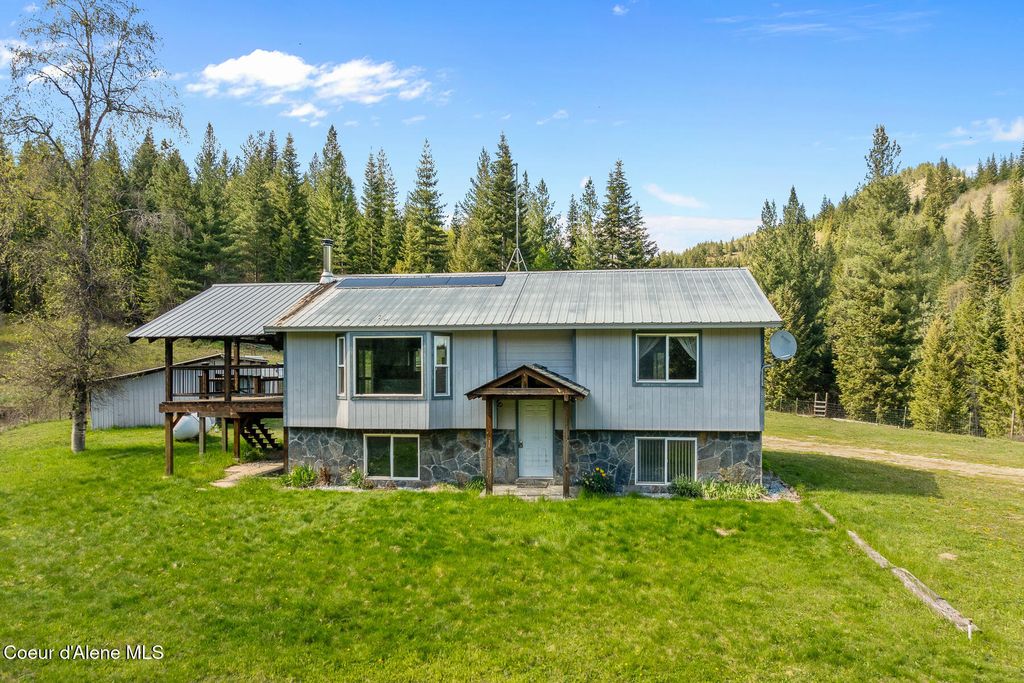 Photo of 1791 Pup Paw Trl #144.5 Acres, Priest River, ID 83856 (MLS # 26-4278)