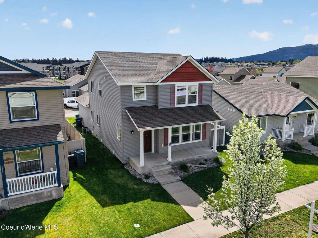 Photo of 8256 Woodworth St, Post Falls, ID 83854 (MLS # 26-2616)