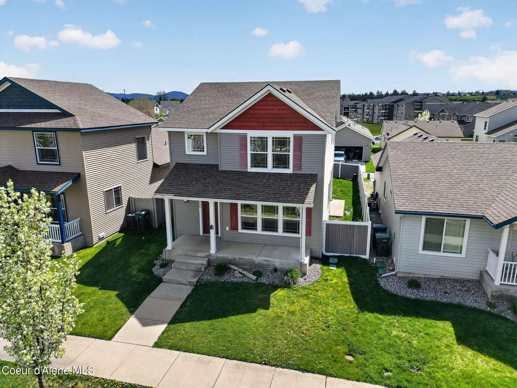 Photo of 8256 Woodworth St, Post Falls, ID 83854 (MLS # 26-2616)