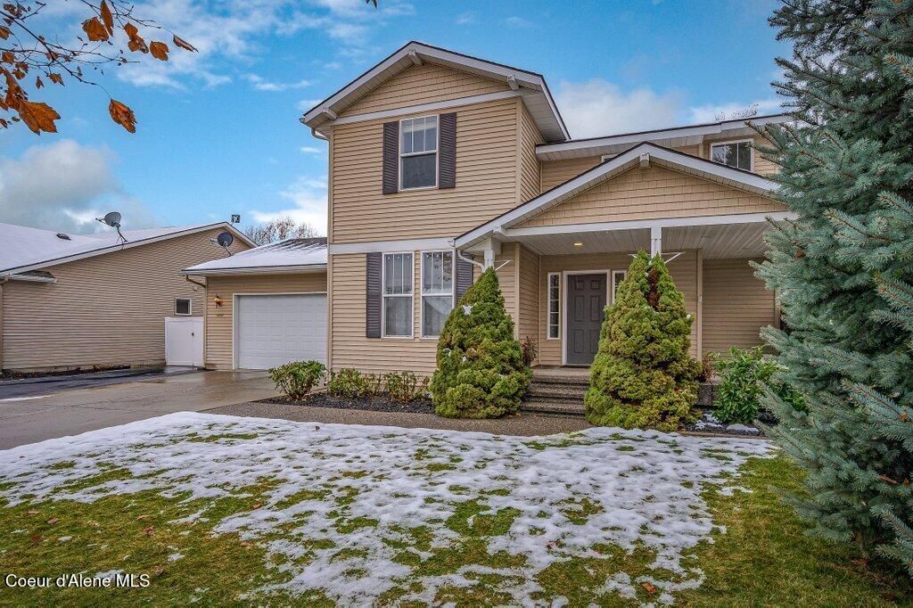 Photo of 4407 Lennox Loop, Coeur dAlene, ID 83815 (MLS # 25-11431)