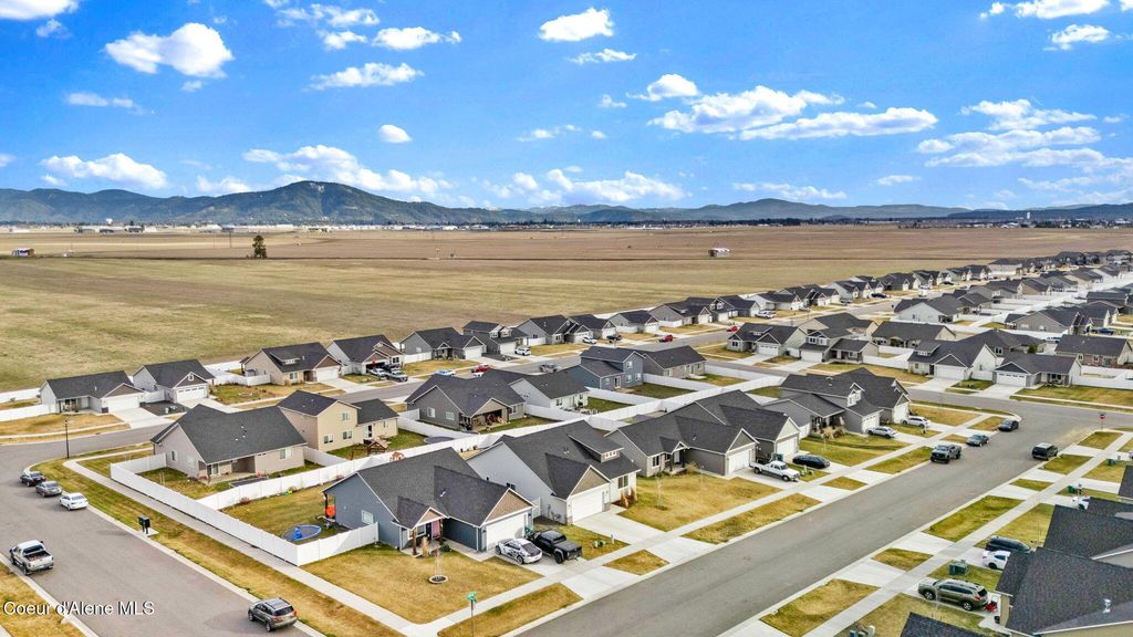 Photo of 12692 Lattner St, Rathdrum, ID 83858 (MLS # 26-1986)