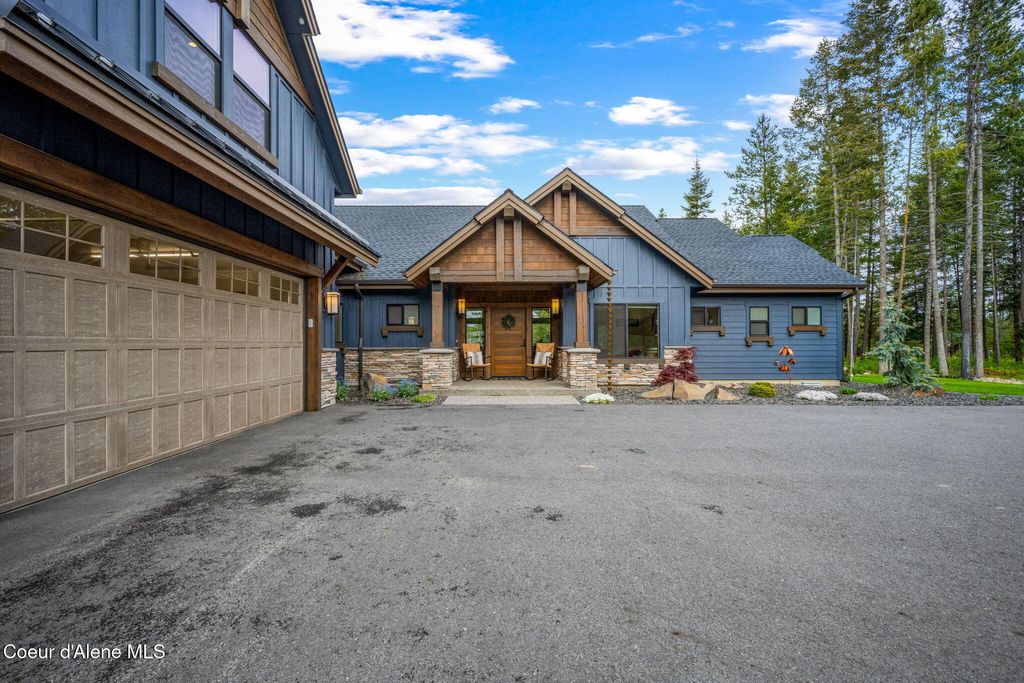 Photo of 1230 AMULET Cir, Rathdrum, ID 83858 (MLS # 25-10258)