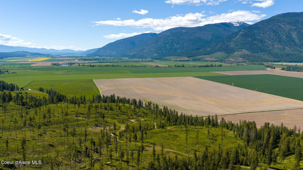 Photo of NNA This Way Way, Bonners Ferry, ID 83805 (MLS # 26-5318)