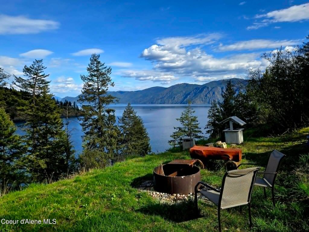 Photo of 79 Outrigger Dr, Sagle, ID 83860 (MLS # 26-4296)