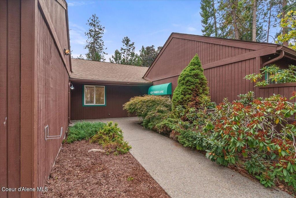 Photo of 628 TIMBER Ln, Coeur dAlene, ID 83815 (MLS # 25-7224)