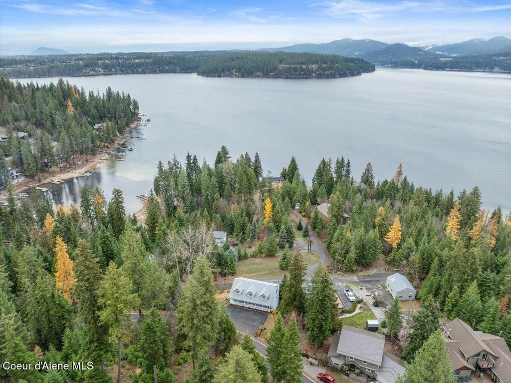 Photo of 6487 HAYDEN LAKE Lake, Hayden, ID 83835 (MLS # 25-11061)