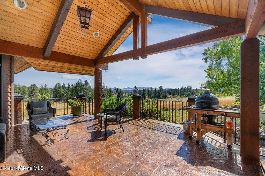 Photo of 16845 Spinel Ct, Coeur dAlene, ID 83814 (MLS # 26-8436)