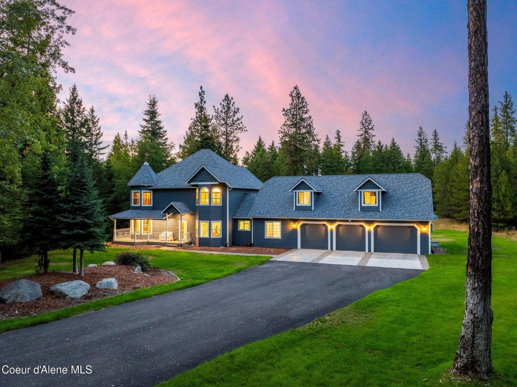 Photo of 3825 ENGLISH POINT Point, Hayden, ID 83835 (MLS # 25-9435)